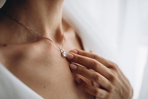 A Comprehensive Guide to Maintaining Your Precious Jewellery